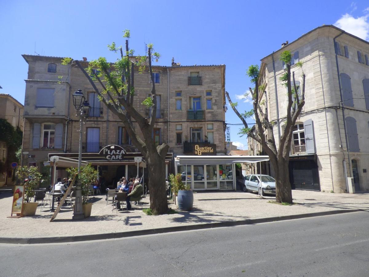 Pillement 1-T2-balcon avec garage privé optionnel-Centre historique et plages à 21km ! Pézenas Esterno foto